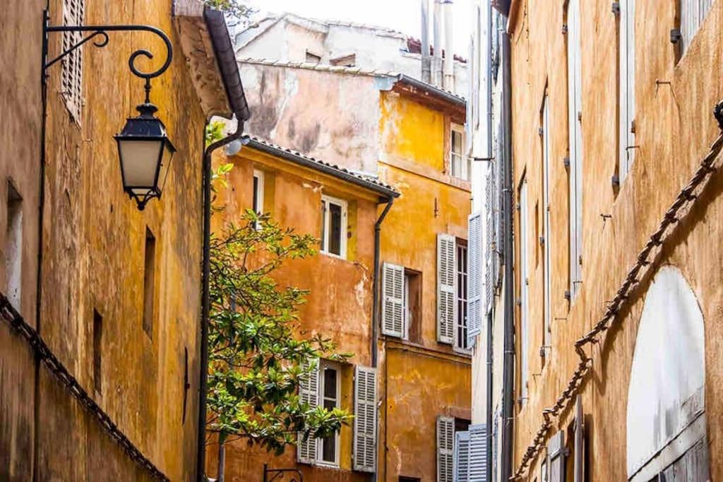 Studio Au Coeur D'Aix Avec Balcon Et Parking เอ็ก-ซอง-โพรวองซ์ ภายนอก รูปภาพ