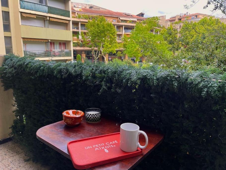Studio Au Coeur D'Aix Avec Balcon Et Parking เอ็ก-ซอง-โพรวองซ์ ภายนอก รูปภาพ